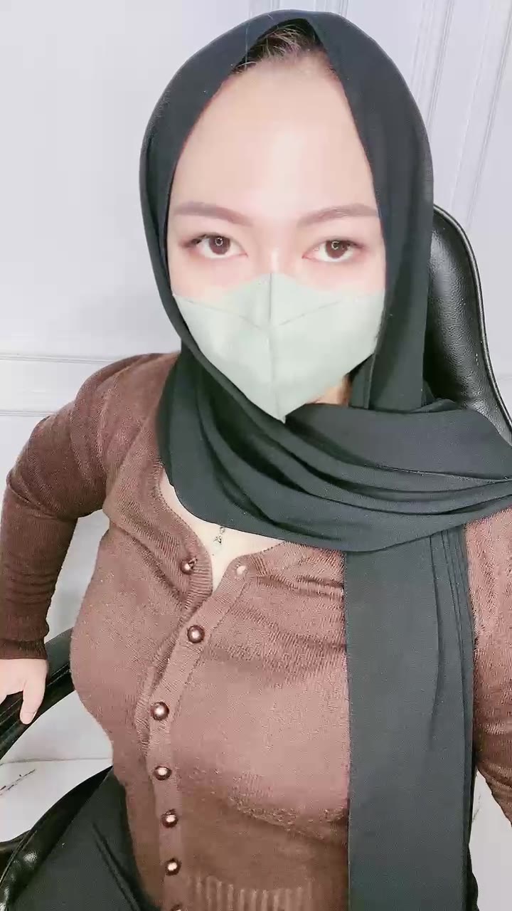 Hijabers Keliatan Polos Ternyata Binal Juga Nih Mango